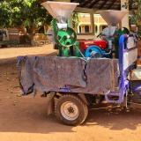 Il mulino ambulante: un concreto sollievo per il quotidiano lavoro delle donne